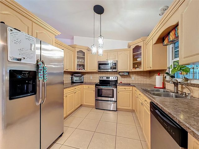 76 TEAK LOOP, Ocala, FL 34472