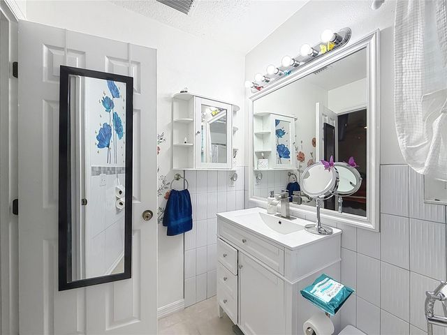 76 TEAK LOOP, Ocala, FL 34472