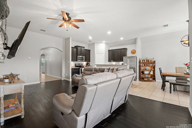 7839 Creekshore Cove, San Antonio, TX 89254