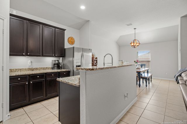 7839 Creekshore Cove, San Antonio, TX 89254