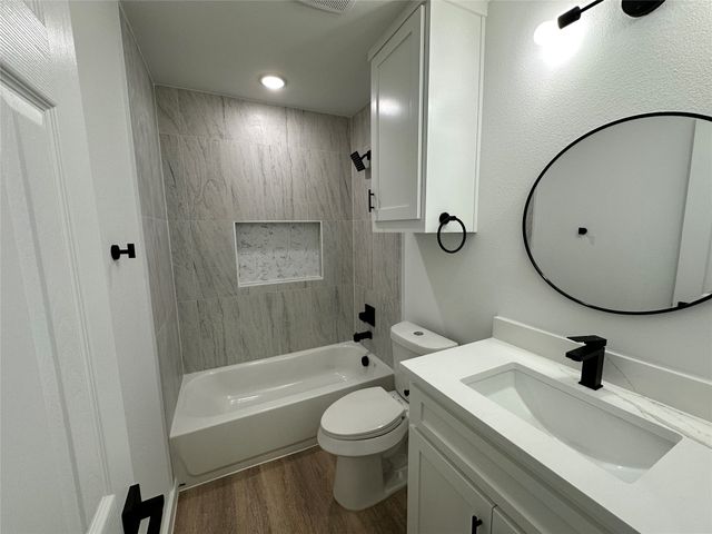 2113 Henry Street B, Greenville, TX 75401