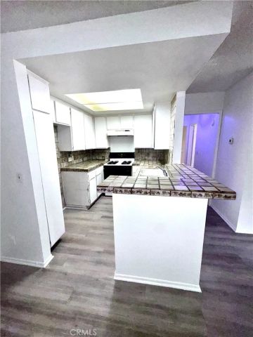 700 W 3rd B107, Santa Ana, CA 92701