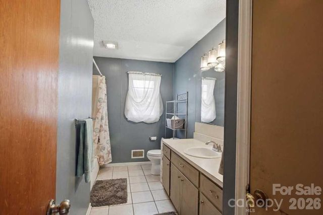 990 Colonial Drive, China Grove, NC 28023