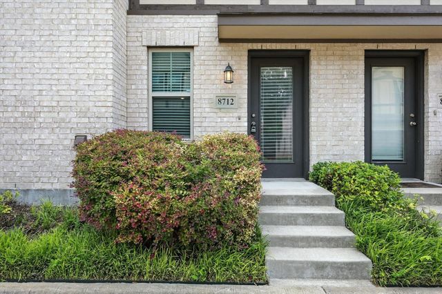 8712 Tudor Place, Dallas, TX 75228