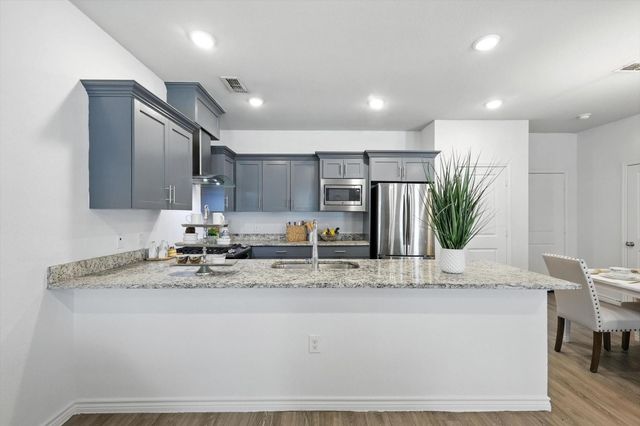 8712 Tudor Place, Dallas, TX 75228