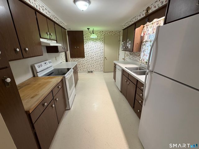 233 Conrad Street, Naugatuck, CT 06770