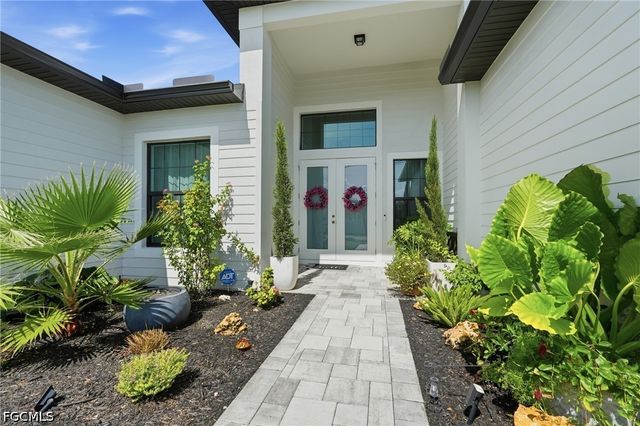 1826 SW 17th AVE, Cape Coral, FL 33991