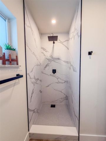 9202 NW 81st Ct, Tamarac, FL 33321