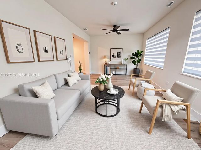 9202 NW 81st Ct, Tamarac, FL 33321