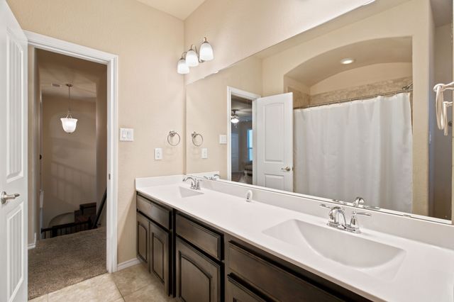 10816 Abbeyglen Court, Fort Worth, TX 76052