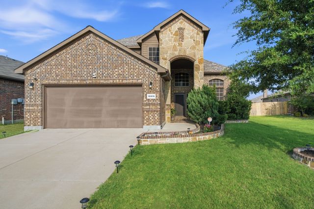 10816 Abbeyglen Court, Fort Worth, TX 76052