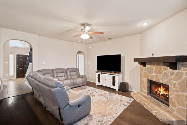10816 Abbeyglen Court, Fort Worth, TX 76052