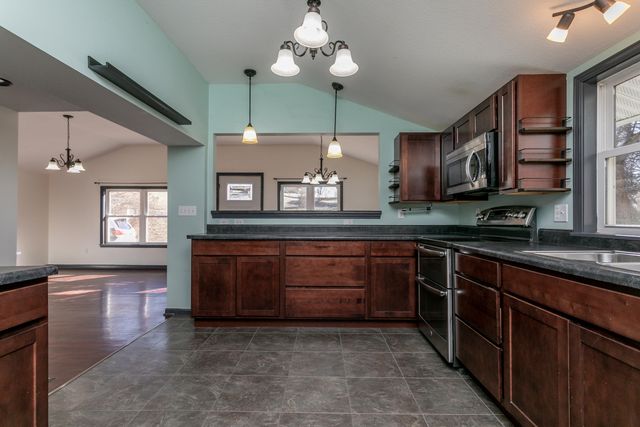 6399 S OLD VILLAGE RD, Columbia, MO 65203