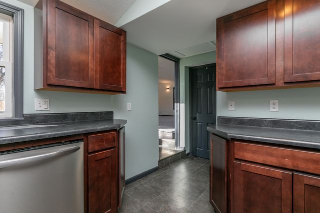 6399 S OLD VILLAGE RD, Columbia, MO 65203