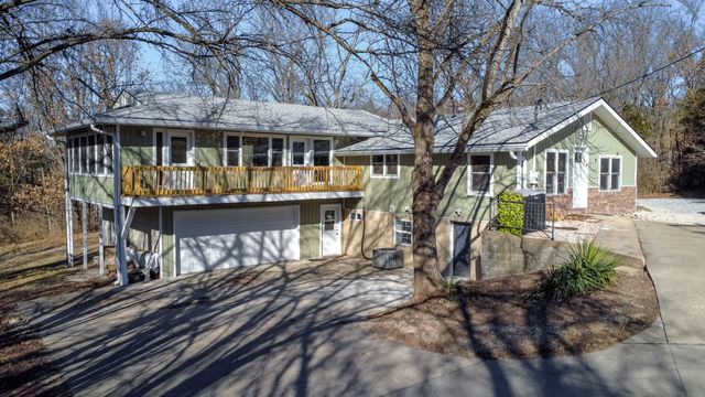 6399 S OLD VILLAGE RD, Columbia, MO 65203