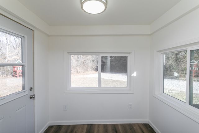 6399 S OLD VILLAGE RD, Columbia, MO 65203