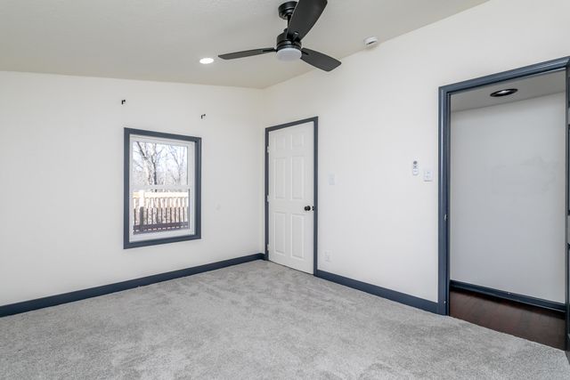 6399 S OLD VILLAGE RD, Columbia, MO 65203