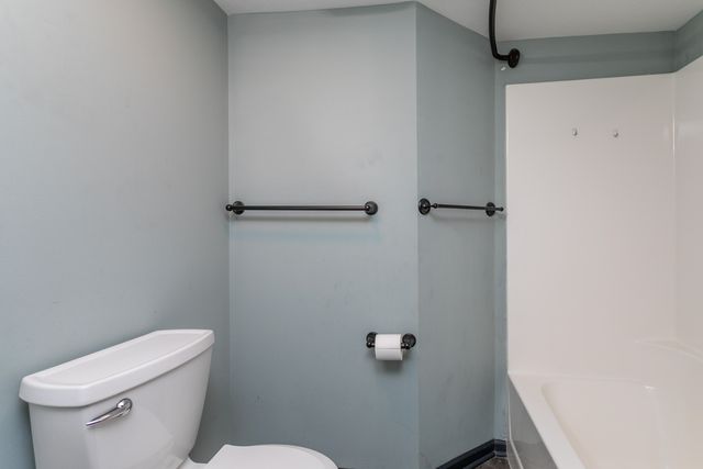 6399 S OLD VILLAGE RD, Columbia, MO 65203