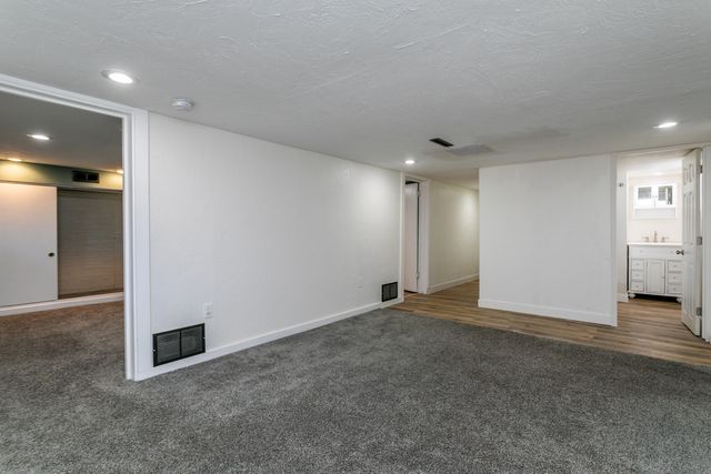 6399 S OLD VILLAGE RD, Columbia, MO 65203