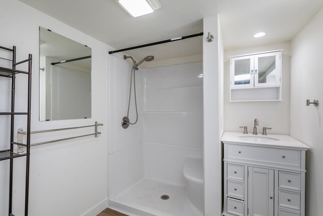 6399 S OLD VILLAGE RD, Columbia, MO 65203