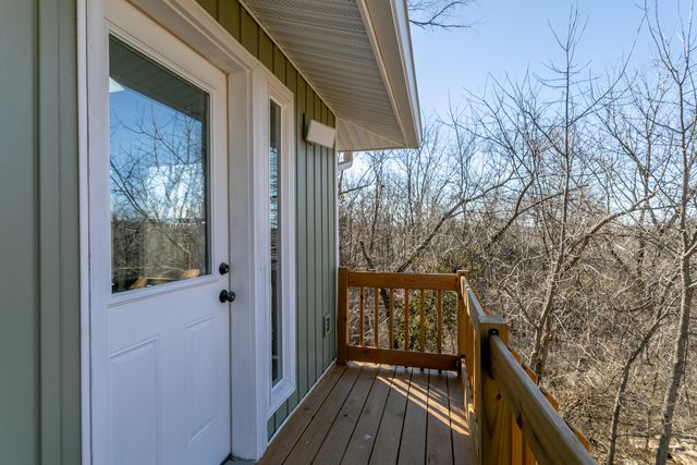 6399 S OLD VILLAGE RD, Columbia, MO 65203