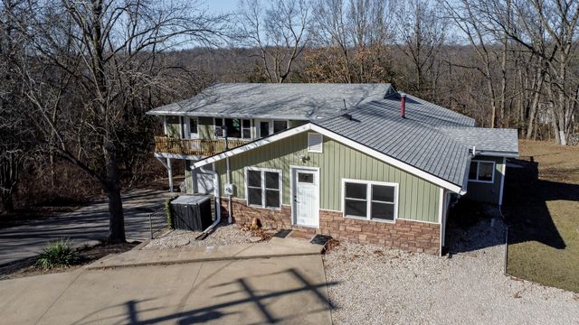 6399 S OLD VILLAGE RD, Columbia, MO 65203