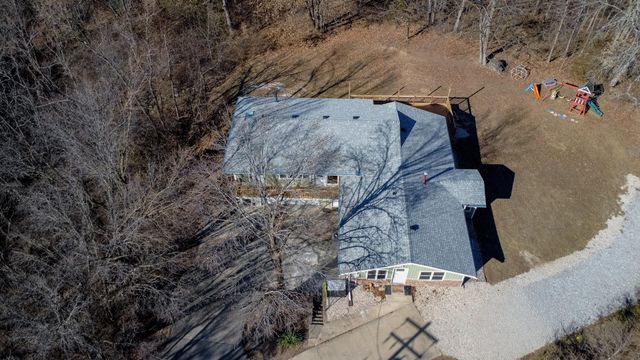 6399 S OLD VILLAGE RD, Columbia, MO 65203