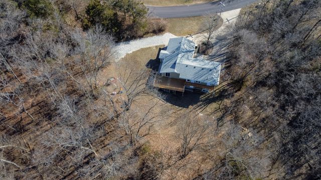 6399 S OLD VILLAGE RD, Columbia, MO 65203