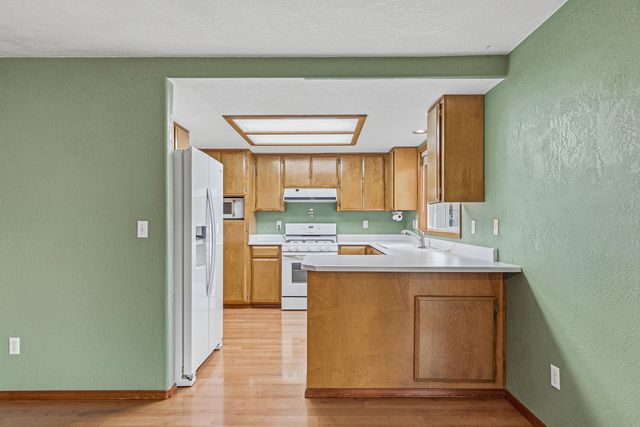 1813 Cascadia Circle, Medford, OR 97504