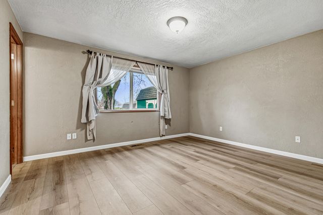 1813 Cascadia Circle, Medford, OR 97504