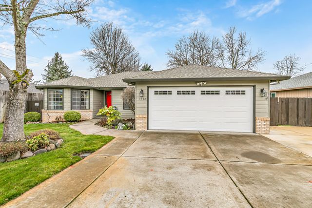 1813 Cascadia Circle, Medford, OR 97504