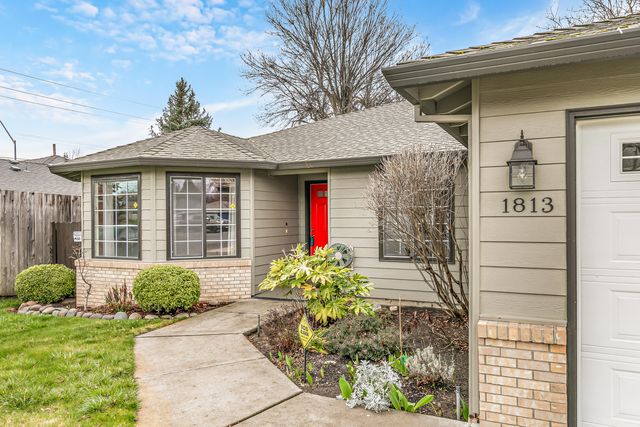 1813 Cascadia Circle, Medford, OR 97504
