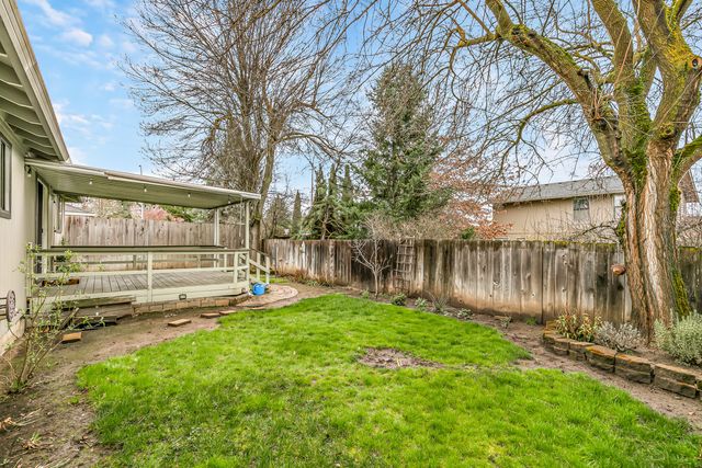 1813 Cascadia Circle, Medford, OR 97504