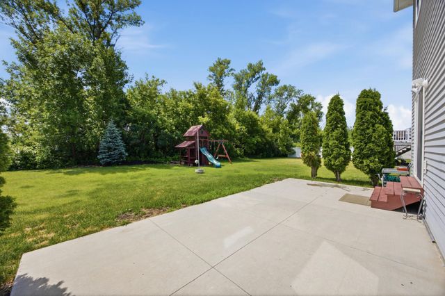 6204 63rd Avenue S, Fargo, ND 58104