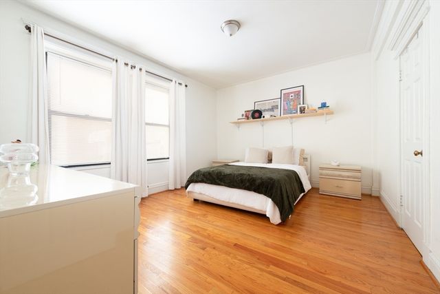 466 Commonwealth Ave 206, Boston, MA 02215