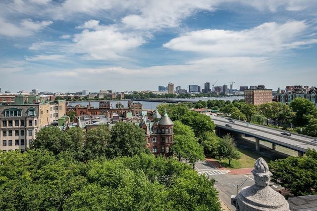 466 Commonwealth Ave 206, Boston, MA 02215