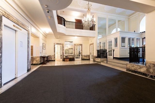 466 Commonwealth Ave 206, Boston, MA 02215