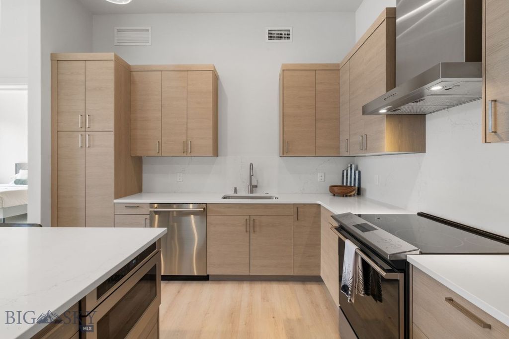 211 Town Center Avenue 3E, Big Sky, MT 59716 photo 9