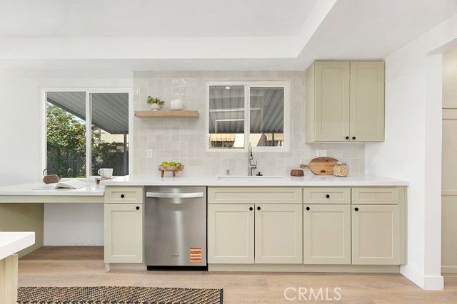 10579 Lev Ave, San Fernando, CA 91345