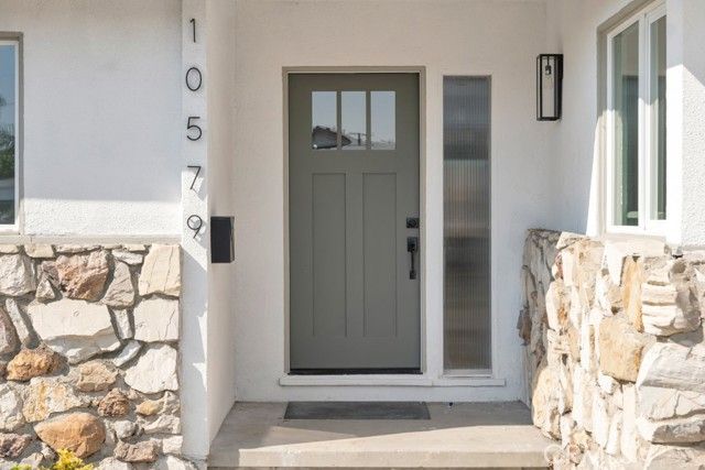 10579 Lev Ave, San Fernando, CA 91345