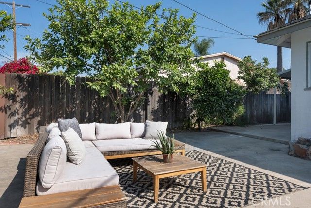 10579 Lev Ave, San Fernando, CA 91345