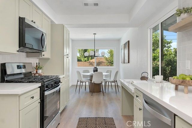 10579 Lev Ave, San Fernando, CA 91345