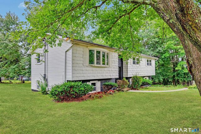 1 Winfield Avenue, Wolcott, CT 06716