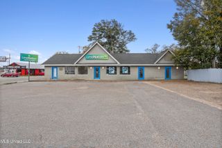1419 Pass Road, A, Gulfport, MS 39501