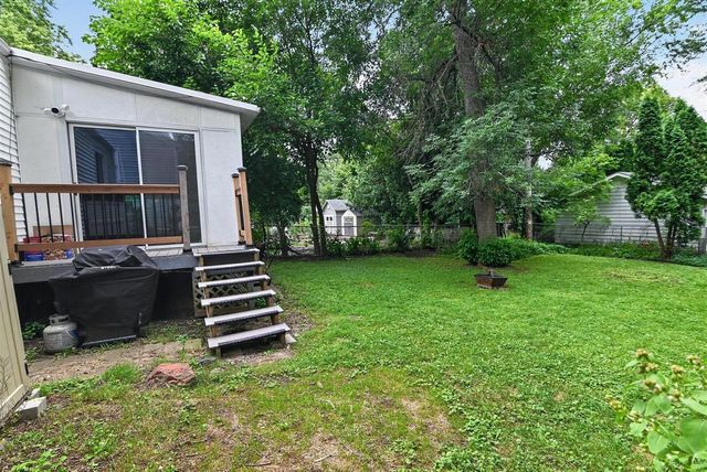 5513 Old Middleton Road, Madison, WI 53705