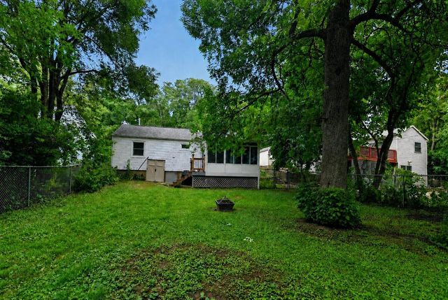 5513 Old Middleton Road, Madison, WI 53705