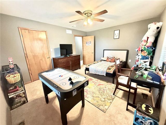 302 W 16TH Street, Maryville, MO 64468