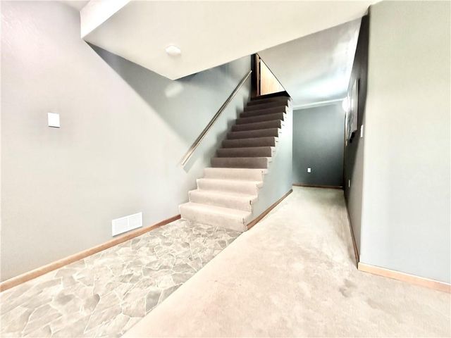 302 W 16TH Street, Maryville, MO 64468