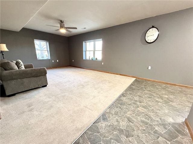 302 W 16TH Street, Maryville, MO 64468