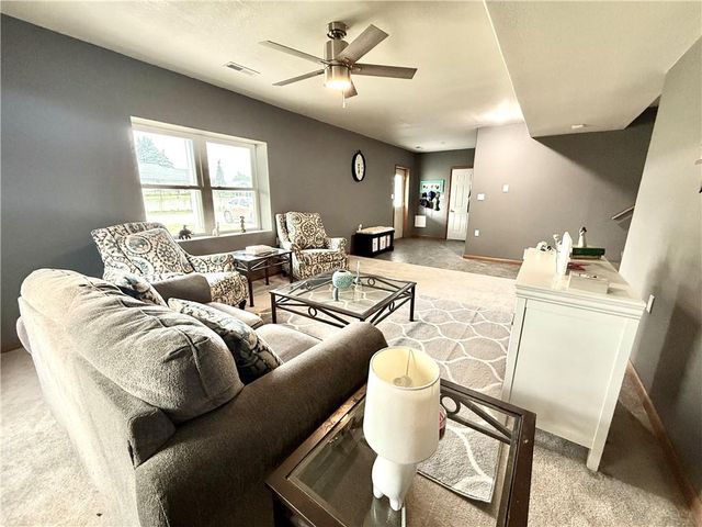 302 W 16TH Street, Maryville, MO 64468